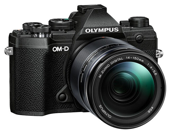 Olympus OM-D E-M5 Mark III Preta + 14-150mm