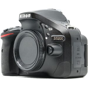 Used Nikon D5200