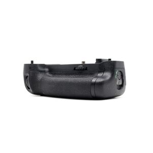 Used Nikon MB-D16 Battery Grip