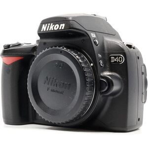 Used Nikon D40