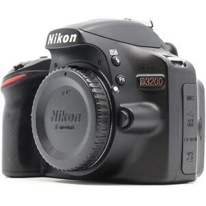 Used Nikon D3200