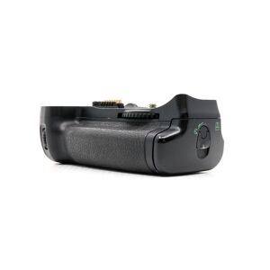 Used Nikon MB-D10 Battery Grip