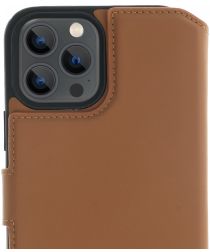 Minim 2-in-1 iPhone 13 Pro Max Hoesje Book Case en Back Cover Bruin