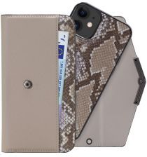 Mobilize Velvet Clutch Apple iPhone 13 Hoesje Beige Snake