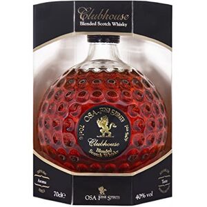 CLUBHOUSE Balle de Golf O.S.A Blended Whisky Écossais 40% Alcool Origine : Écosse Notes fruitées & poivrées A servir sur glace ou en cocktail 70 cl - Publicité