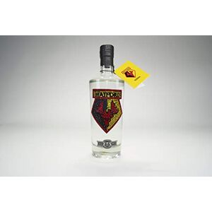 Watford Gifts for Men & Women, Official Watford FC Crystal Edition Valentines or Birthday Vodka for Hornets Football Fans, Premium Alcohol by Bohemian Brands, 70 cl