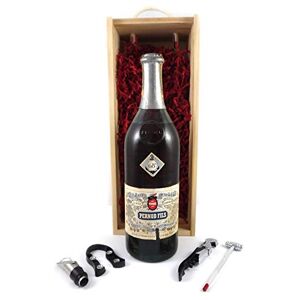Pernod Fils Extrait D'Absinthe 68 degrees 1940's in a deluxe wooden presentation box with four wine accessories, 1 x 700ml