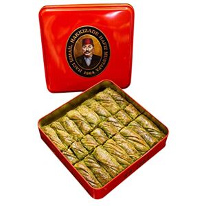 HAFIZ MUSTAFA 1864 ISTANBUL Baklava Pastry Box Baked Baklava Dessert Snacks Made from Fresh Phyllo Dough Sheets, Pistachio, Hazelnut, Walnut Turkish Sweets Tray Gift Ideas for Birthday, Christmas - Publicité