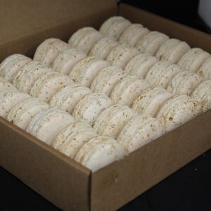 35 Macarons Chocolat Blanc Noisette - En direct de Les Macarondises (Eure-et-Loir)