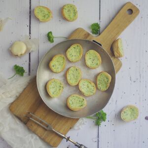 Assiette De 12 Croquilles D'escargots Gros Gris FRAIS au beurre persille -Lot De 10 - En direct de Limero l'Escargot Mayennais (Mayenne)