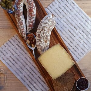 Planche Bedaule (B): Demi Sanerac, saucisson et  saucisse  de boeuf Salers - En direct de Maison Marie SEVERAC (Cantal)