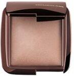 Hourglass AMBIENT™ Lightning Finishing travel size powder - lichtreflecterend poeder -