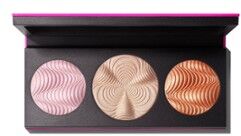 M·A·C Step Bright Up Extra Dimension Skinfinish Palette Light - Limited Edition highlighter - Light