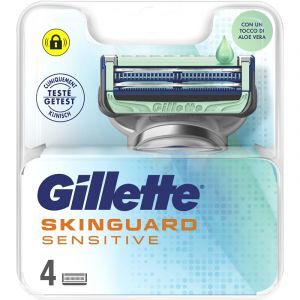 Gillette Skinguard Sensitive con Aloe Uomo