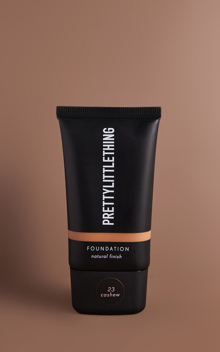 PRETTYLITTLETHING Serum Foundation Cashew