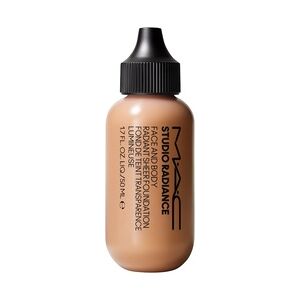 MAC Perfect Shot Studio Radiance Face and Body Radiant Sheer Foundation 50 ml N 3 - N3