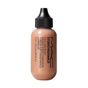 MAC Perfect Shot Studio Radiance Face and Body Radiant Sheer Foundation 50 ml W 3 - W3