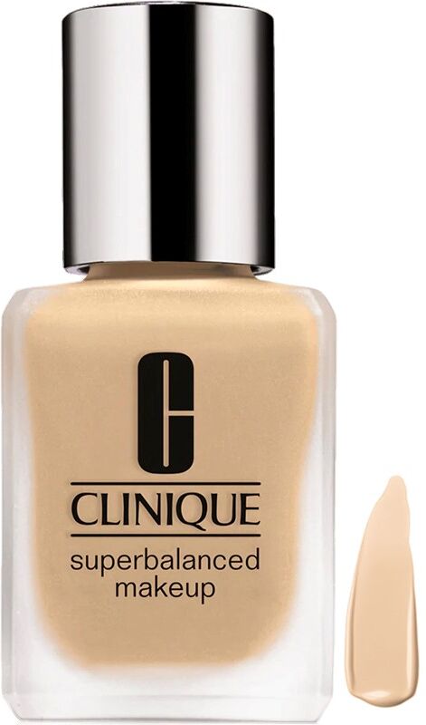 Clinique Base de Maquillaje Superequilibrada para Pieles Mixtas 30mL Cream