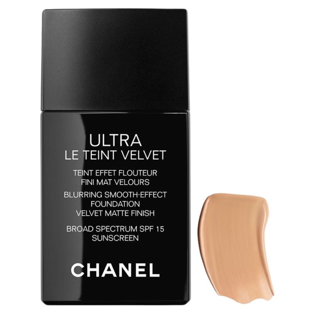 Chanel Ultra Le Teint Base de maquillaje aterciopelada de acabado mate SPF15 30mL 40 Beige