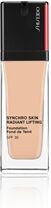 Shiseido Synchro Skin Radiant Lifting Foundation 30 ml No. 150