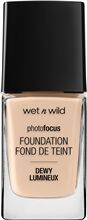 Wet n Wild Photo Focus Dewy Foundation 28 ml No. 519