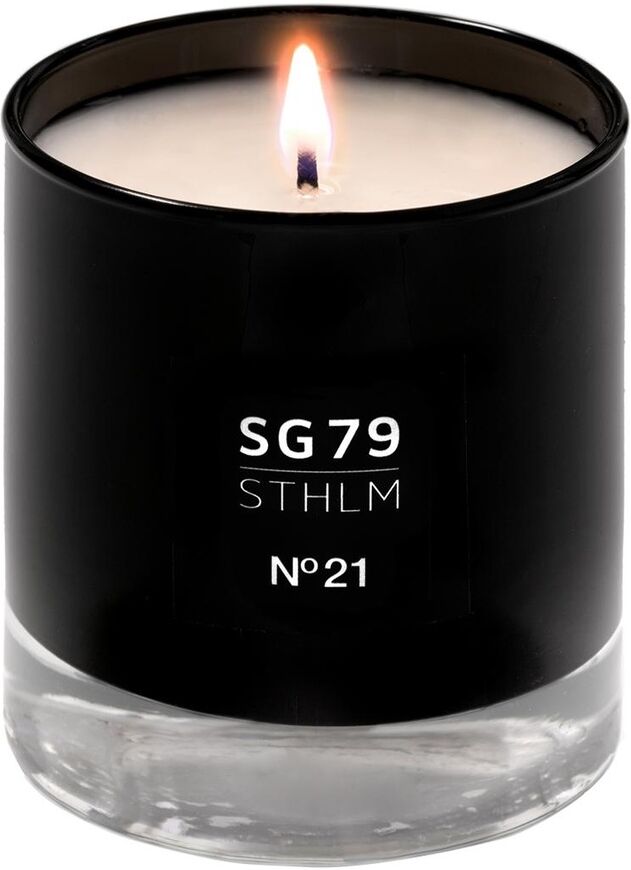 SG79STHLM NO. 21 Red Scented Candle 145.0 ml