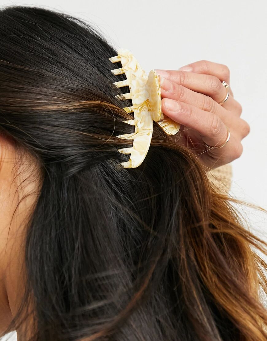 ASOS DESIGN hair claw in bone-Neutral  Neutral