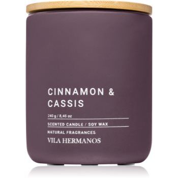 Vila Hermanos Concrete Cinnamon & Cassis vela perfumada 240 g. Concrete Cinnamon & Cassis
