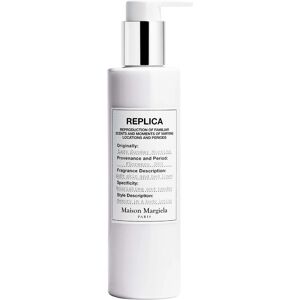 Maison Margiela Lazy Sunday Morn Body Lotion (200 ml)