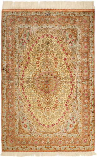 Håndknyttet. Opphav: Persia / Iran 102X152 Orientalsk Ghom Silke Teppe Mørk Beige/Lysbrun/Brun (Silke, Persia/Iran)