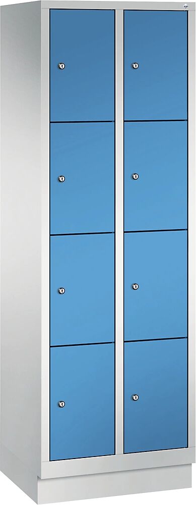 C+P CLASSIC Fächerschrank mit Sockel 2 Abteile, je 4 Fächer, Abteilbreite 300 mm lichtgrau / lichtblau