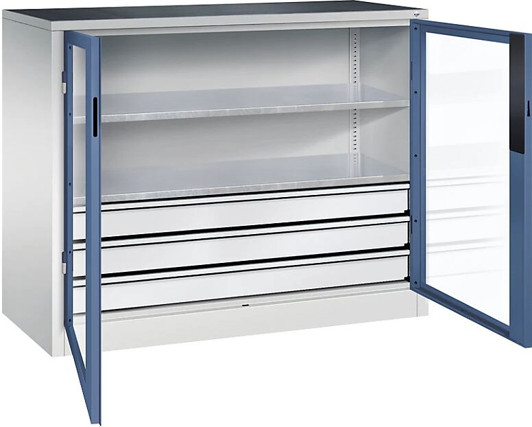 C+P Sichtfenster-Flügeltürschrank HxBxT 1000 x 1200 x 500 mm, 2 Fachböden, 3 Schubladen lichtgrau / fernblau