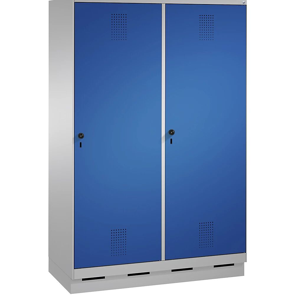 C+P Armario guardarropa EVOLO, puerta sobre 2 compartimentos, con zócalo, 4 compartimentos, 2 puertas, anchura de compartimento 300 mm, aluminio blanco / azul genciana