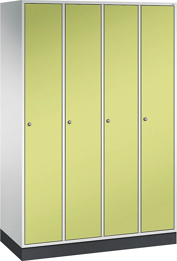 C+P Armario guardarropa de acero INTRO, anchura 1220 mm, 4 compartimentos, cuerpo gris luminoso, puertas en verde pistacho