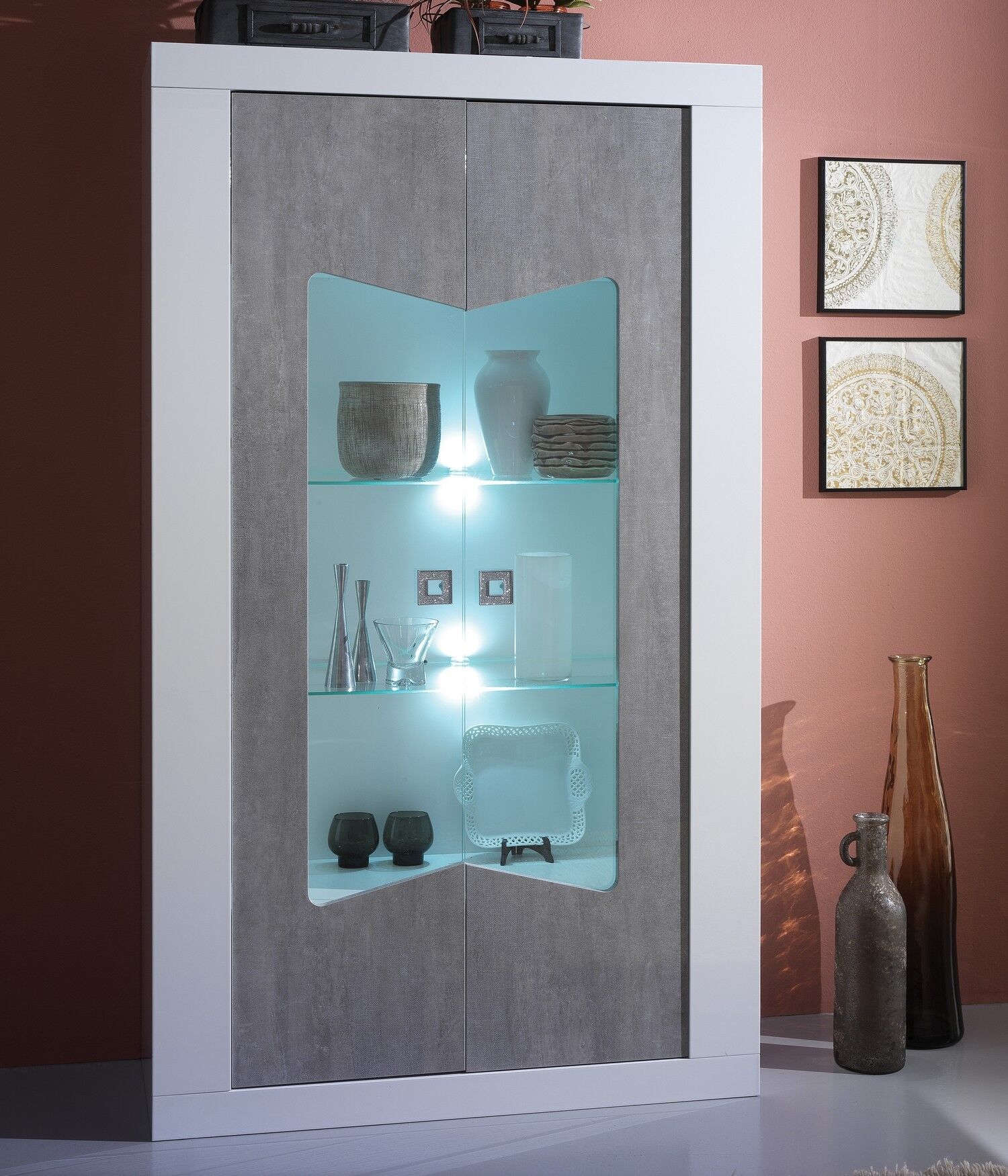 gdegdesign Vitrine design LED laqué blanc brillant et béton 2 portes - Orson