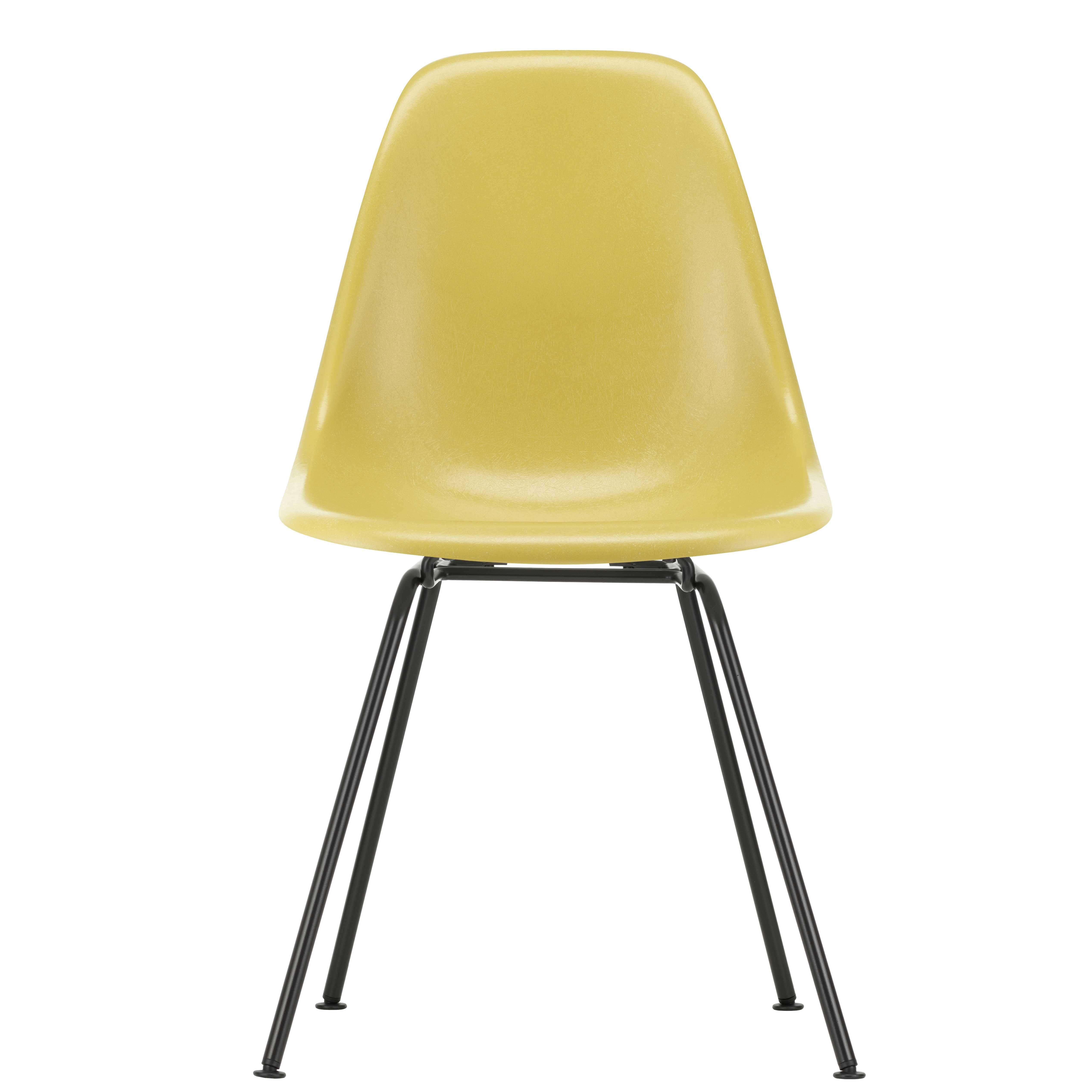 Vitra Tweedekansje - Eames DSX Fiberglass stoel zwart onderstel ochre light