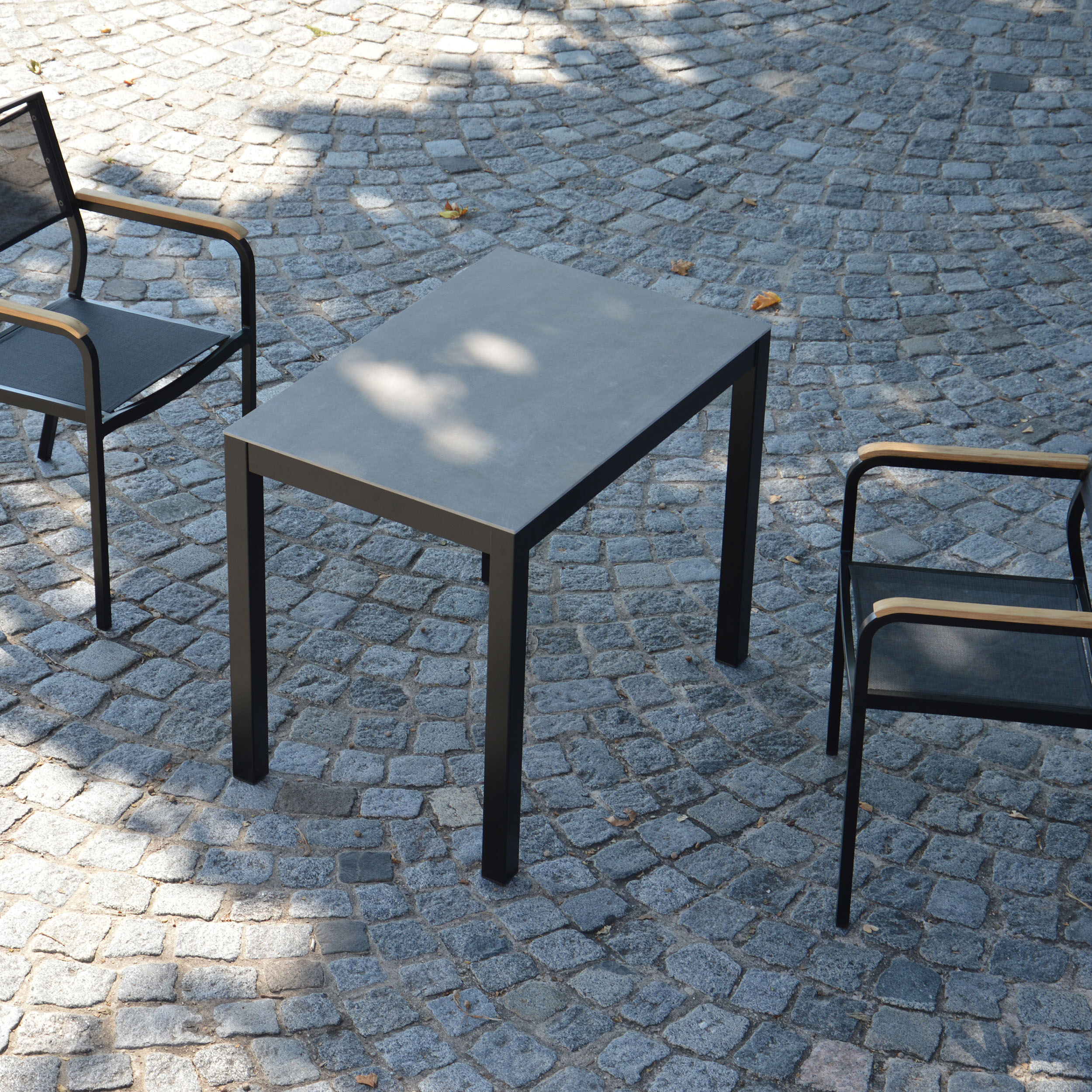 Jan Kurtz Quadrat HPL Tisch Gestell schwarz  schwarz