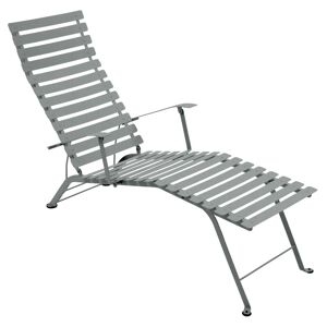 Fermob - Bistro Chaise longue, gris lapilli - Publicité