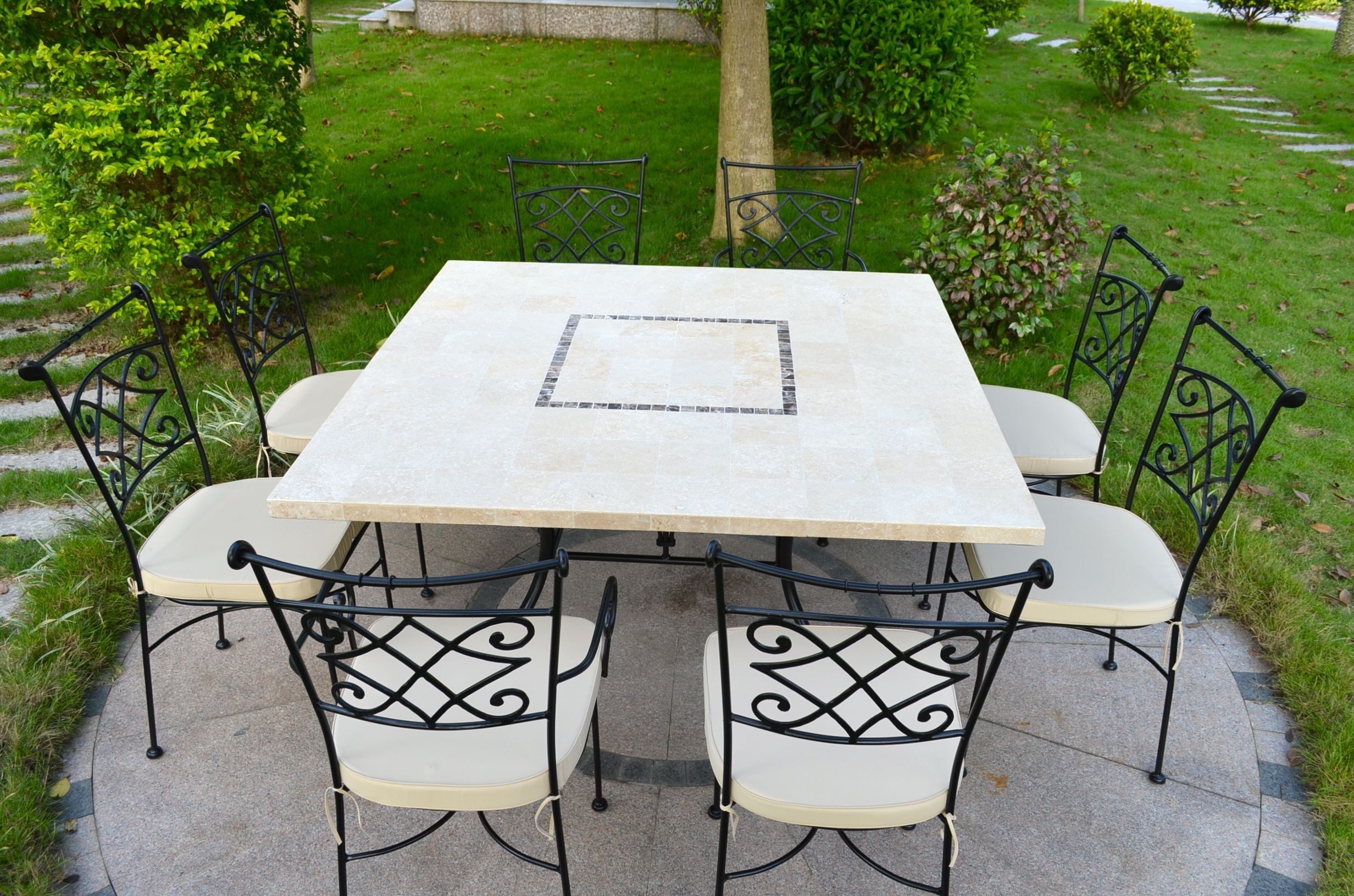 LivingRoc Table de jardin carrée mosaïque de marbre-travertin CAPRI