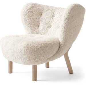 &Tradition & Tradition - Little Petra VB1 Lounge Chair, chene huile / peau de mouton Moonlight