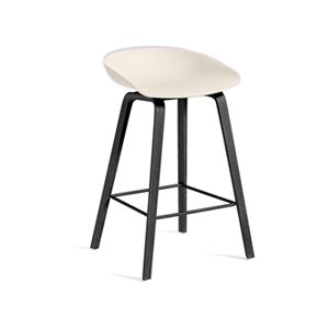 HAY AAS32 Barstol Low SH: 65 cm - Black Lacquered Oak Veneer / Cream White / Footrest Black Powder Coated Steel