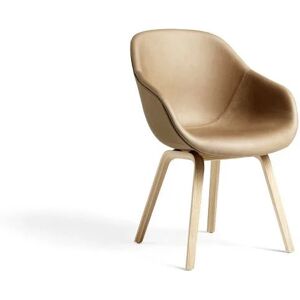 HAY AAC123 About a Chair Spisebordsstol Polstret SH: 47,5 cm - Lacquered Oak Veneer/Sense Nougat