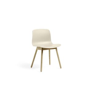HAY AAC ECO 12 About A Chair SH: 46 cm - Lacquered Solid Oak/ECO Cream