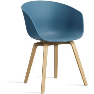 HAY AAC 22 About A Chair SH: 46 cm - Lacquered Oak Veneer/Azure Blue