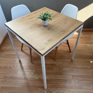 Table basse carrée en fer avec plateau unique en bois massif (80x80cm) - Publicité