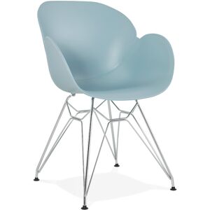 ALTEREGO Chaise moderne 'UNAMI' bleue en matière plastique avec pieds en métal chromé