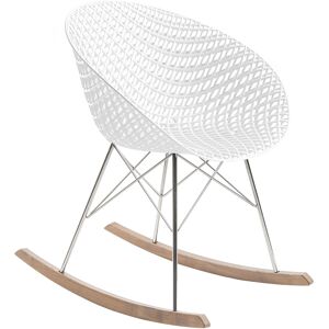 KARTELL chaise à bascule SMATRIK (Blanc - polycarbonate coloré dans la masse, bois teinté chêne et acier chromé) - Publicité