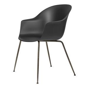 GUBI chaise avec accoudoirs BAT DINING CHAIR avec la base laiton antique (Black - polypropylène et acier)