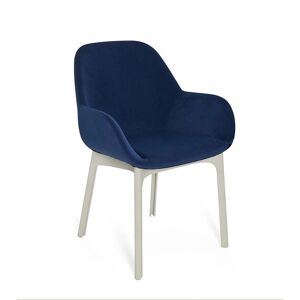 KARTELL fauteuil CLAP AQUACLEAN (Base blanche, siège bleu - Tissu et technopolymère thermoplastique) - Publicité