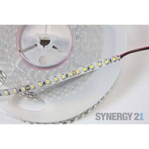 SYNERGY21 LED Streifen 5m warmweiß 48W 12V DC 600 SMD3528 720lm/m EEK F [A-G]